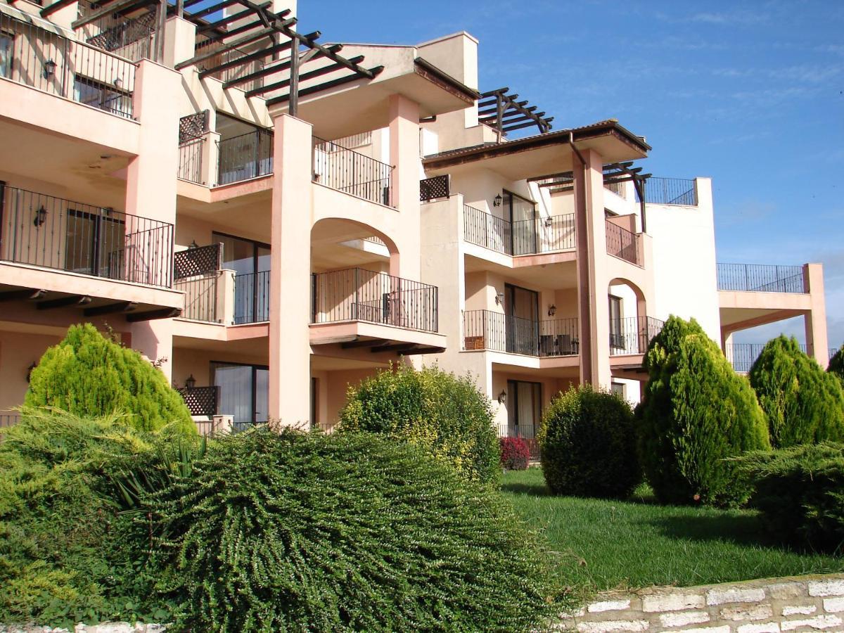 apartment DECORA Topola Buitenkant foto